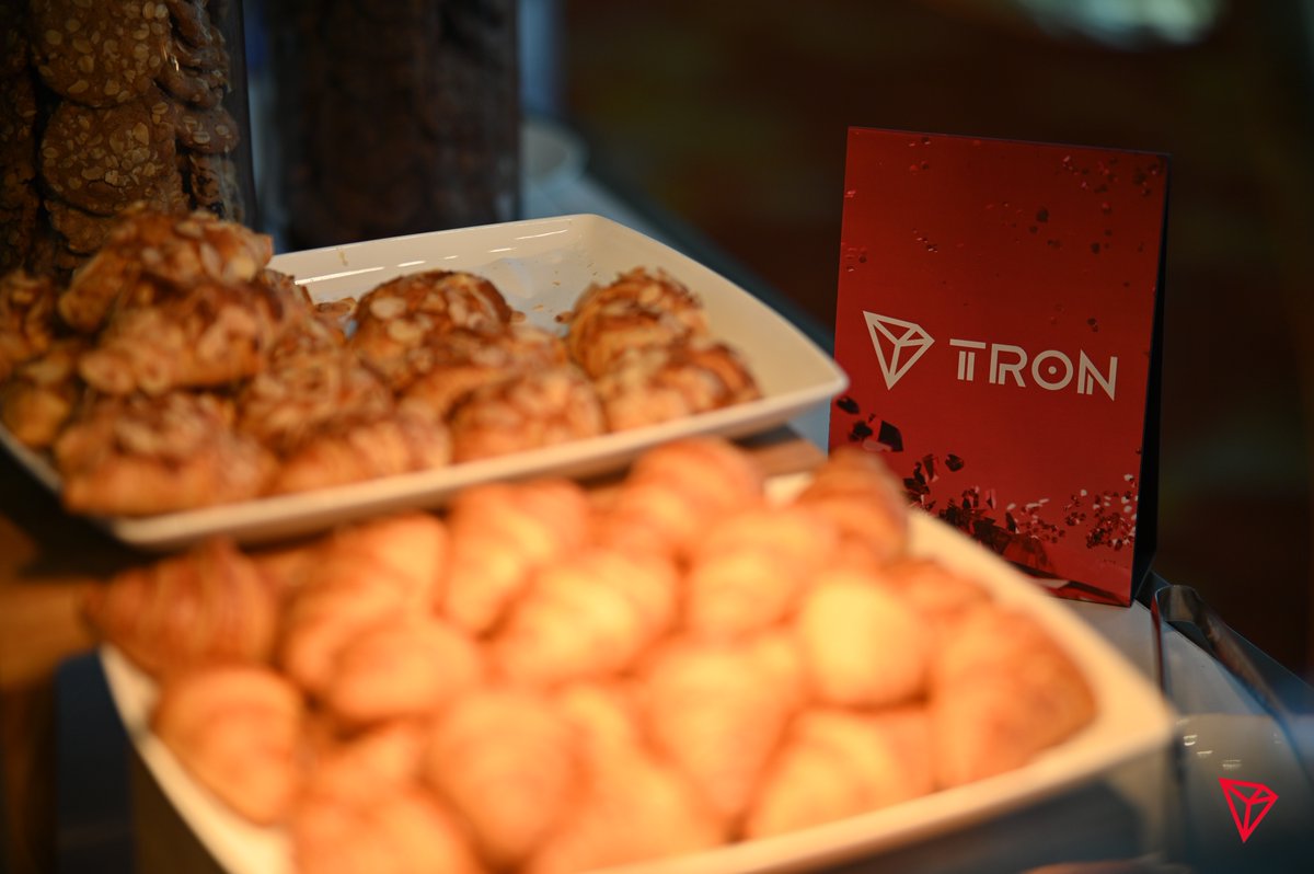 福利姬TRON DAO分享的黄推图片3 - 网红私拍内容