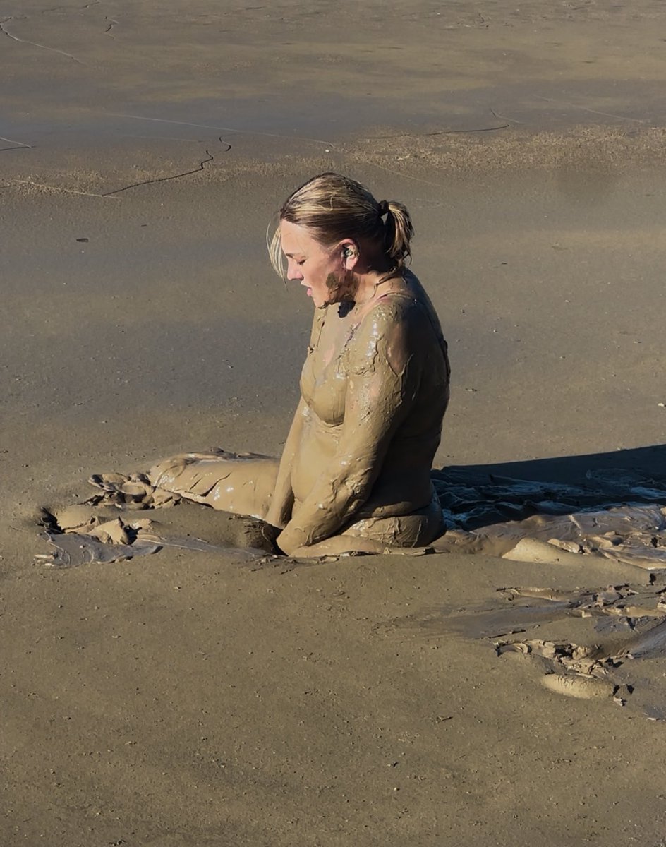 XandiMess's tweet image. I wanna go back