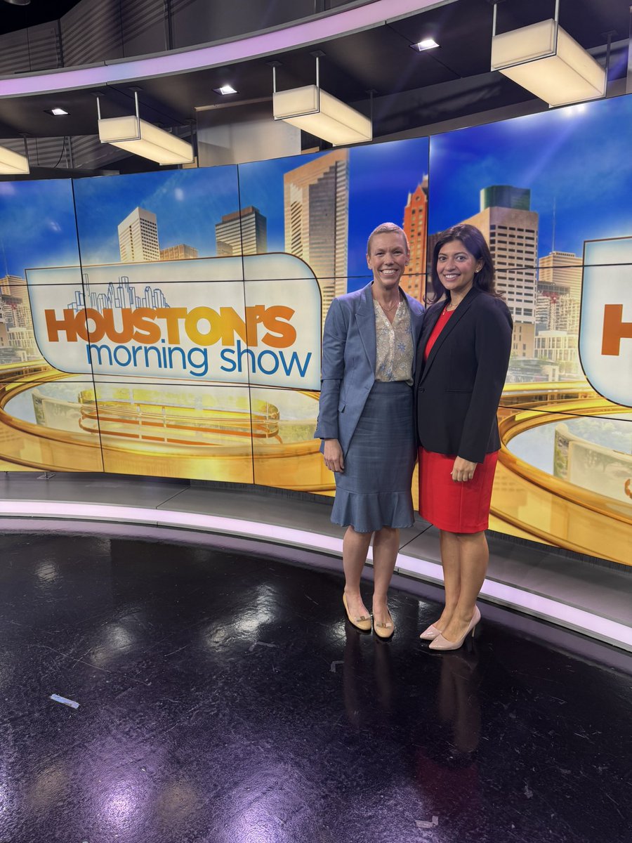 Our moment of fame today- getting a little recognition for our research! <a href="/jeannettemjoly/">Jeannette M. Joly, MD</a> <a href="/UTH_Pedisurg/">UT Pediatric Surgery</a>