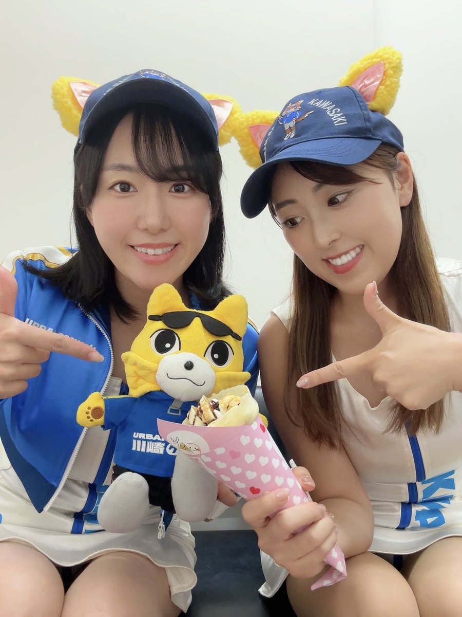 9/28〜30 #川崎競輪 F2🌙
競輪公式投票CTC杯ありがとうございました🐱
A級チャレンジ 足達重満選手
A級 角宗哉選手
優勝おめでとうございます🏅
今開催はキッチンカーや野菜マルシェ、競輪ファンでない方々にもお楽しみ頂けて♥︎私もクレープ頂いた☺︎

次開催は10/3〜5 F1🌙
すぐお会いしましょう❣️