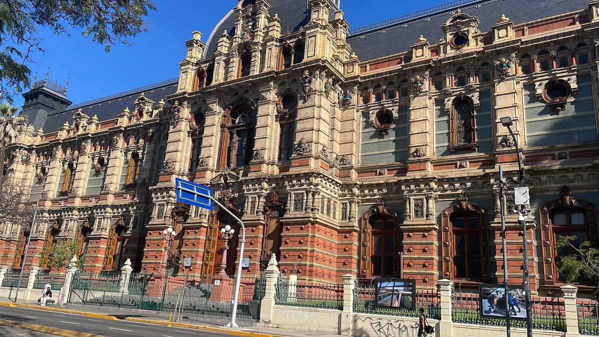 AnaBE98's tweet image. El palacio del agua… bello!!