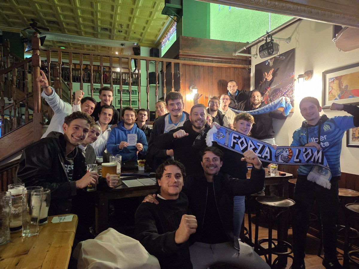OMDublin's tweet image. Quelle prestation remarquable de nos Olympiens ce soir 🔥🔥🔥

Merci à toutes et tous d&apos;être venus vivre ces émotions européennes ensemble 🔥🔥🔥

A samedi et ALLEZ L&apos;OM 🔵⚪️🔵⚪️

#TeamOM #OMAJAX #OMAJA