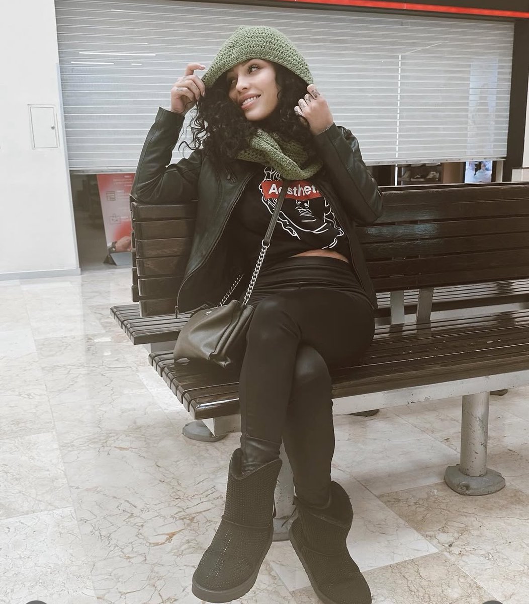 billionairekat0's tweet photo. Am I hot 🥵 lmk in the comment section https://t.co/zrWauJa6UT