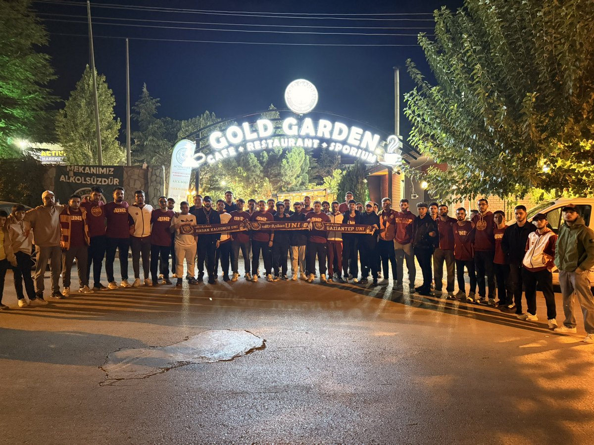 WE ARE THE BEST GALATASARAY ! 

Galatasaray’ımız-Liverpool maçını hep beraber omuz omuza mekanımız Gold Garden cafede izledik.

#ultrAslanUNI
#uAUNIHKU
