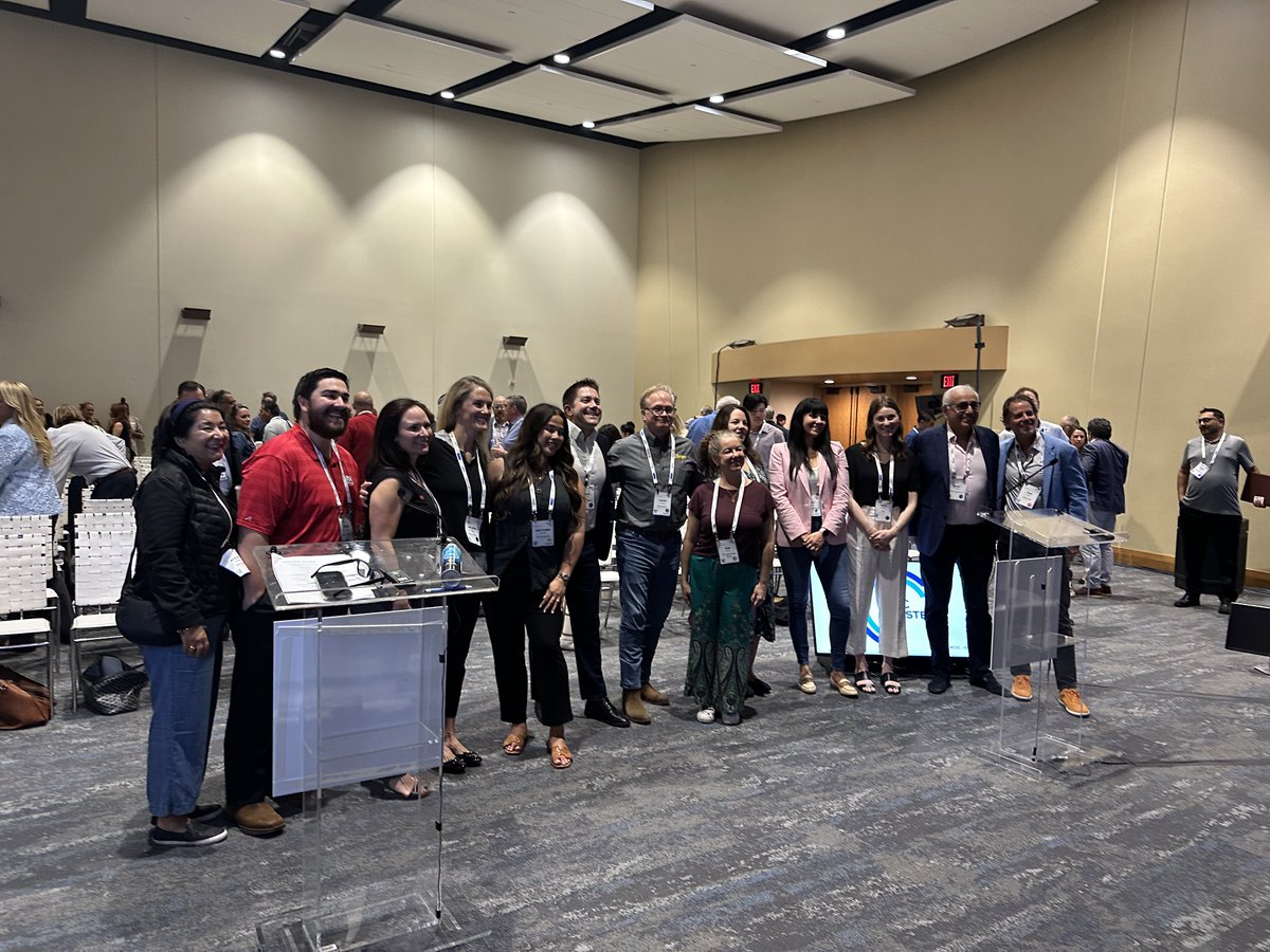 MichaelLagazo's tweet image. Another successful @ICSC Western in the books. Here are featured speakers on today’s Retailer Runway. #retail #cre #leasing