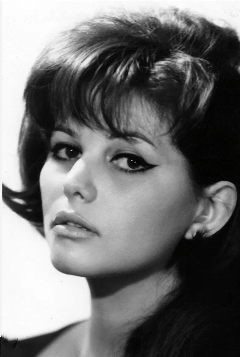 PatrickMusiqueH's tweet photo. Claudia Cardinale 
Une beauté nous quitte. https://t.co/sKqsYSNLWh