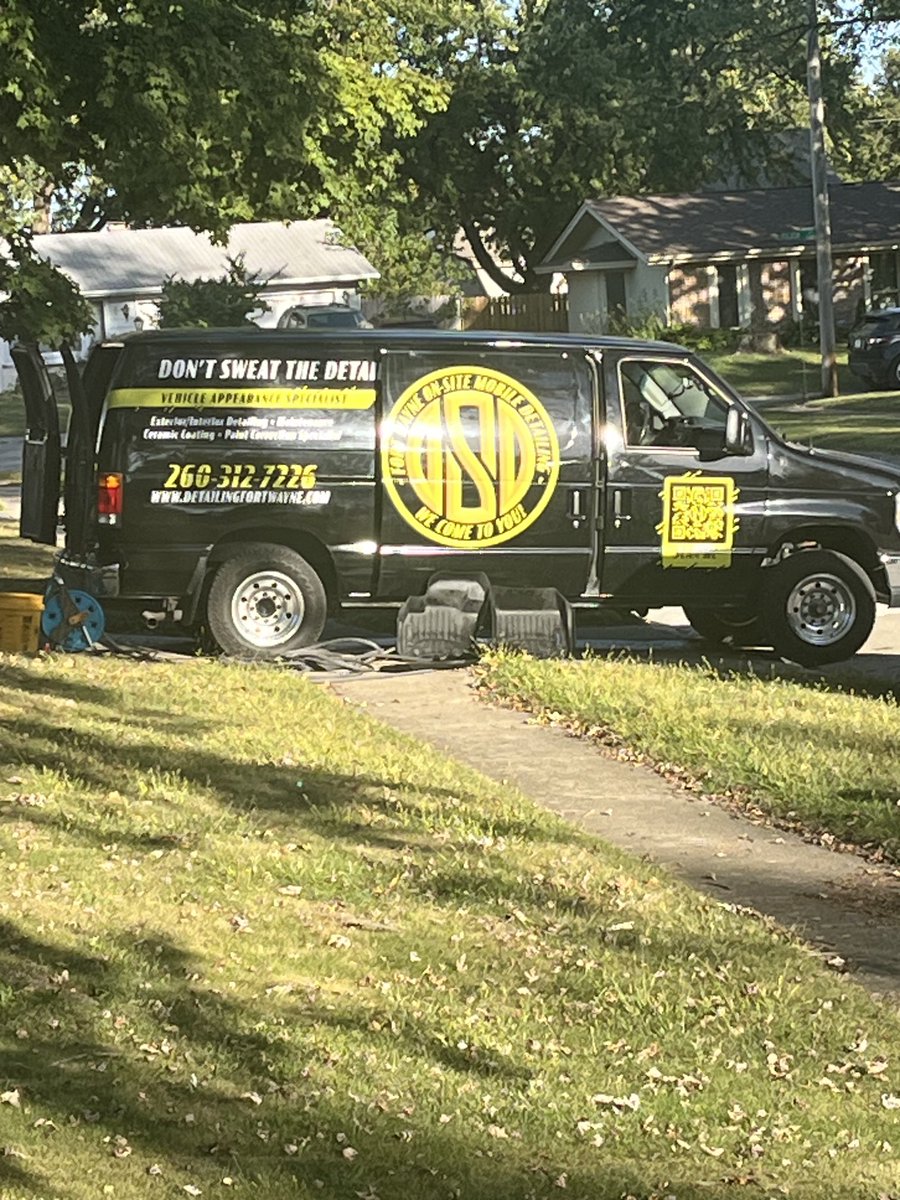 OttoTheSecond's tweet photo. I didn’t realize ⁦@NashvilleSC⁩ was into mobile detailing. https://t.co/hfIILeGFnw