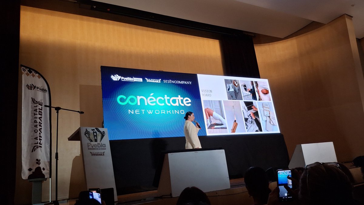 carlos_f_a_c's tweet image. En el evento Conéctate de la Sria. de Economía de #PueblaCapital. Con la Dra. Lilia Patricia López Vázquez, Directora de la Escuela de Negocios del @TECcampusPUE y la Directora de @sesencompany.