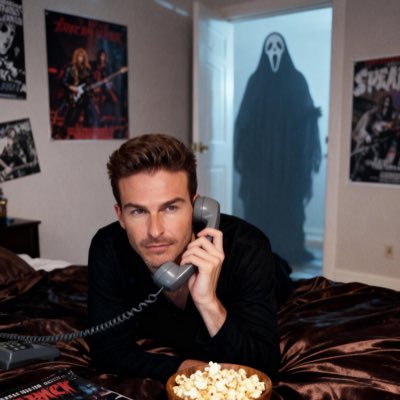 crazyporto's tweet photo. Spooky season is upon us #spookyseason #Halloween #Screammovies https://t.co/gcuCZtFLyE