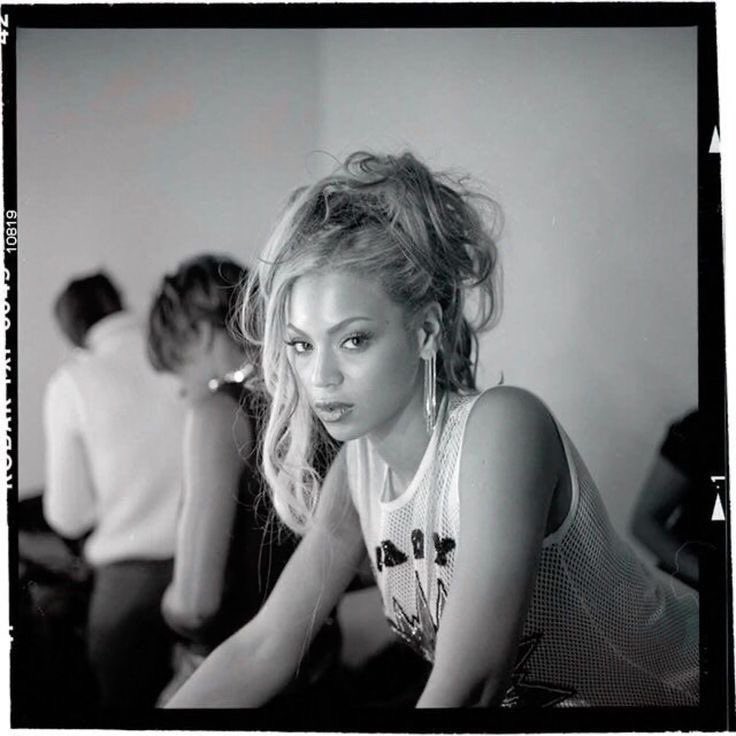 Jonathzn's tweet image. Beyoncé.