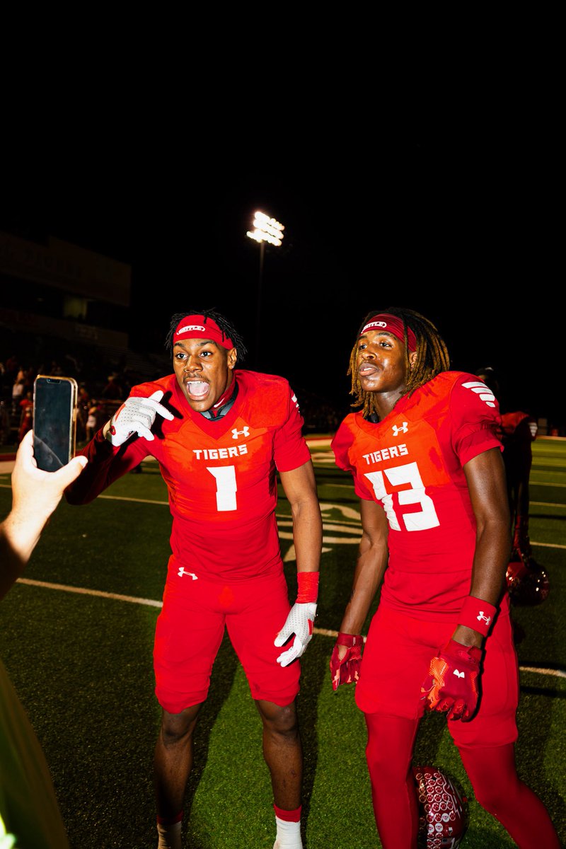 Noah Lewis tweet media