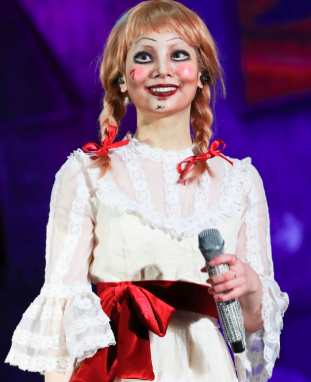 AboutMusicYT's tweet photo. TWICE's Dahyun as Annabelle for Halloween, 2018. https://t.co/pLp856dAD1