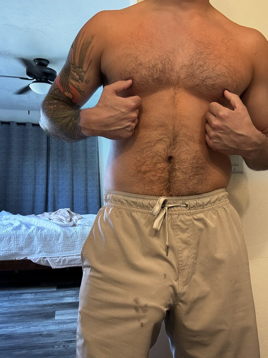 azmikeyyyy's tweet image. Give me a retweet if your nips are wired like mine 😈