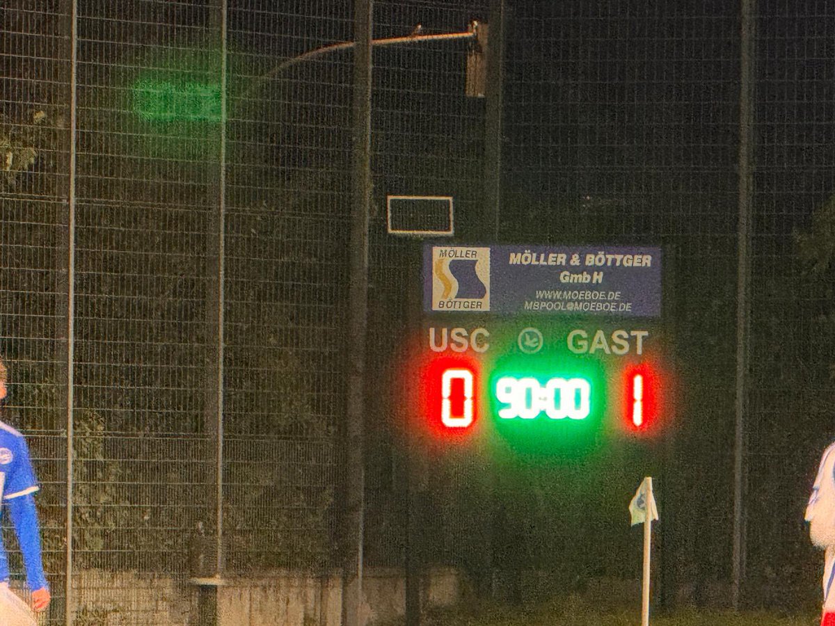 rollenderhsvfan's tweet photo. Holsten-Pokal 3. Runde: USC Paloma II gegen Hamburger SV III (0:1)
#Fussball #fussballspiel #fotos #bilder #groundhopper #groundhopperapp #futbology #rautenfranz #rollenderhsvfan #holstenpokal #hsv #nurderhsv #hsviii #hsv3 #uscpaloma2 #jonnyrehbeinsportplatz #hamburg https://t.co/O4avknQ3nc