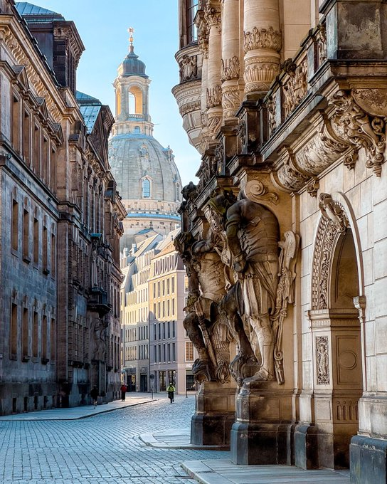 xmuse_'s tweet photo. Dresden, a city reborn from the ashes. https://t.co/koWL15YvUZ