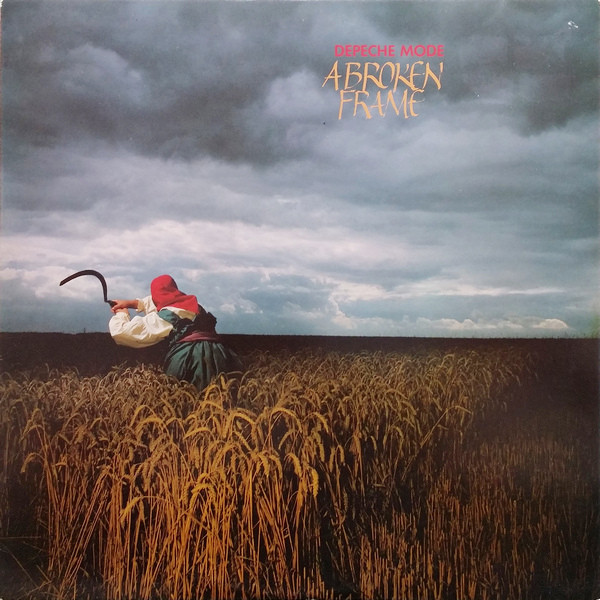 REDEROS2's tweet photo. #DepecheMode – #ABrokenFrame(1982)
ヴィンス・クラーク脱退という危機を経て、残されたメンバーが自らの音を模索した過渡期の記録。ポップさと不穏さが交錯するこのアルバムこそ、後のダークで荘厳なDepeche Mode像への扉を開いた。
「See You」は秀逸!
#Synthpop #DarkWave #NewWave #PostPunk https://t.co/JyvQXTwSid