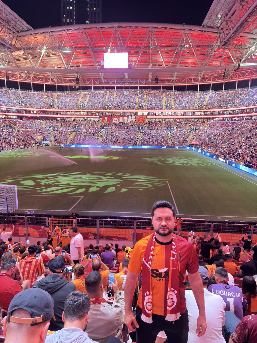 andractanus's tweet photo. Liverpool galibiyetine özel 💛♥️ #GSvLIV https://t.co/uUAsEtQv8H