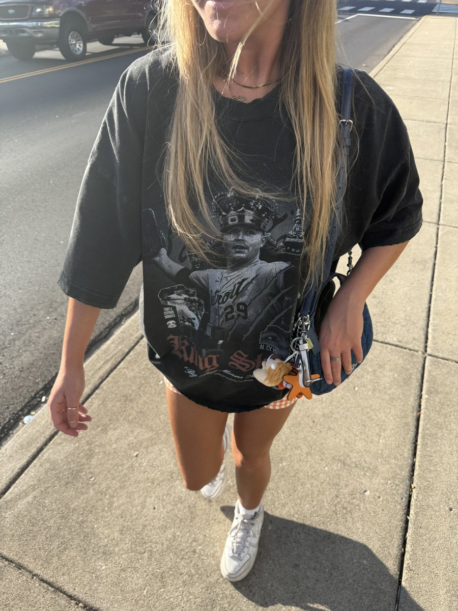 thehaileemurphy's tweet image. postgame bar outfit to celebrate the king  

#RepDetroit 
#BuiltForOctober