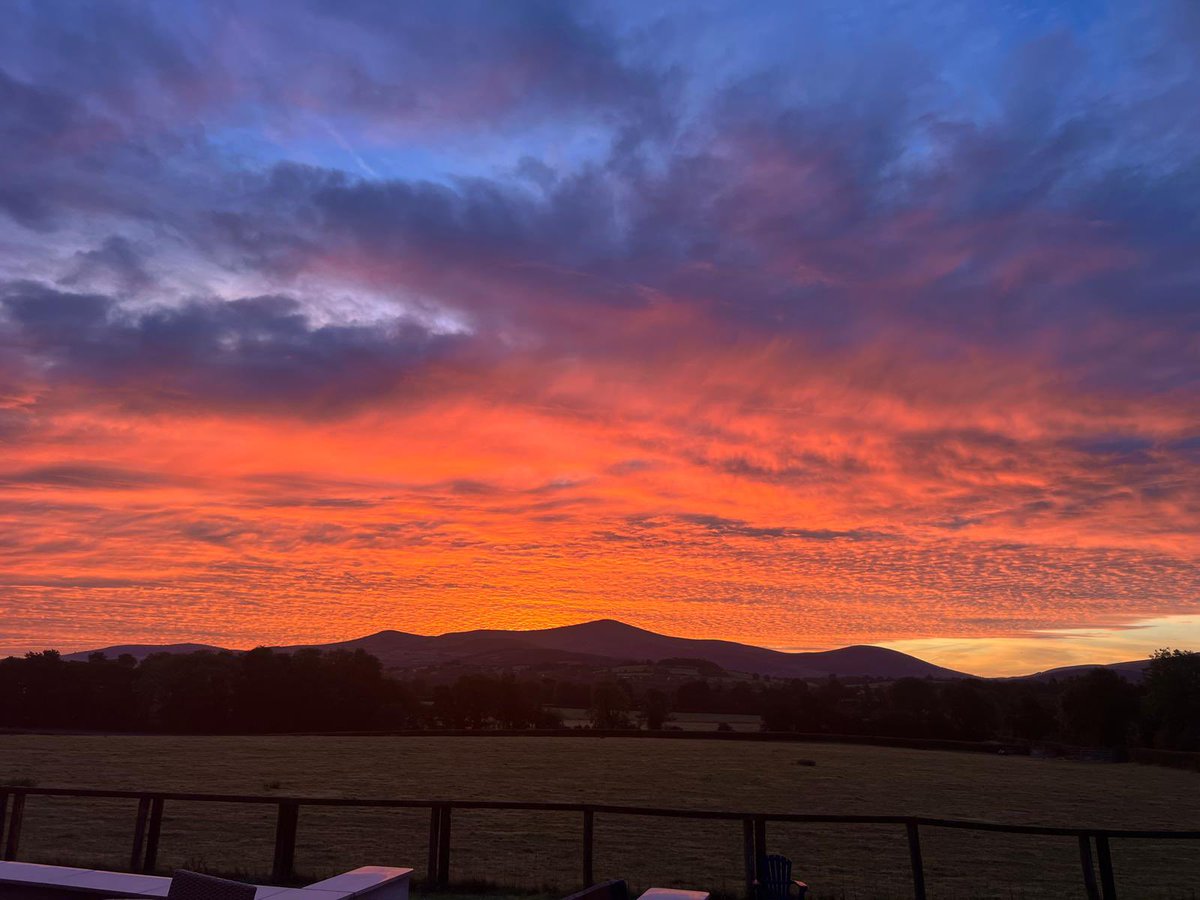 My wife took this pic from the  back of
our house yesterday morning. Lovely isn’t it. Blackstairs mountains in the distance.