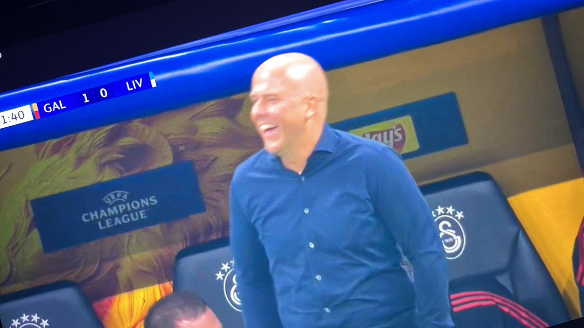 nocontextpool's tweet image. 