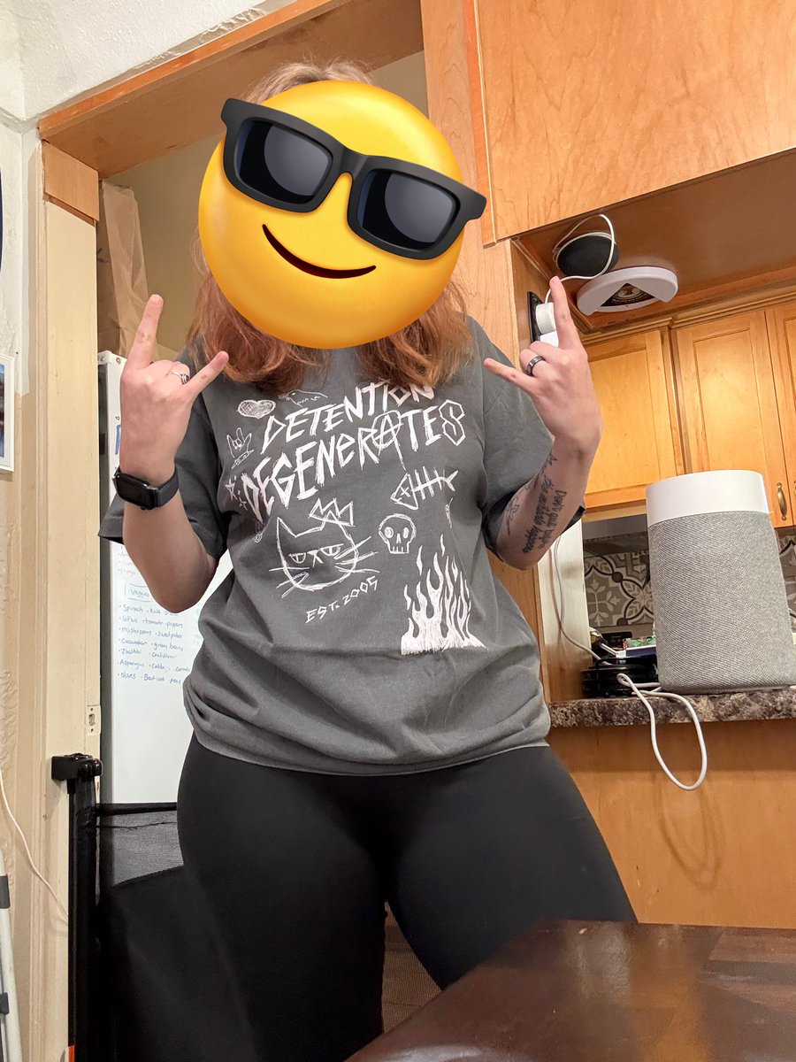 s10IAN's tweet photo. fiancé surprised me with merch https://t.co/LfiWYfPily