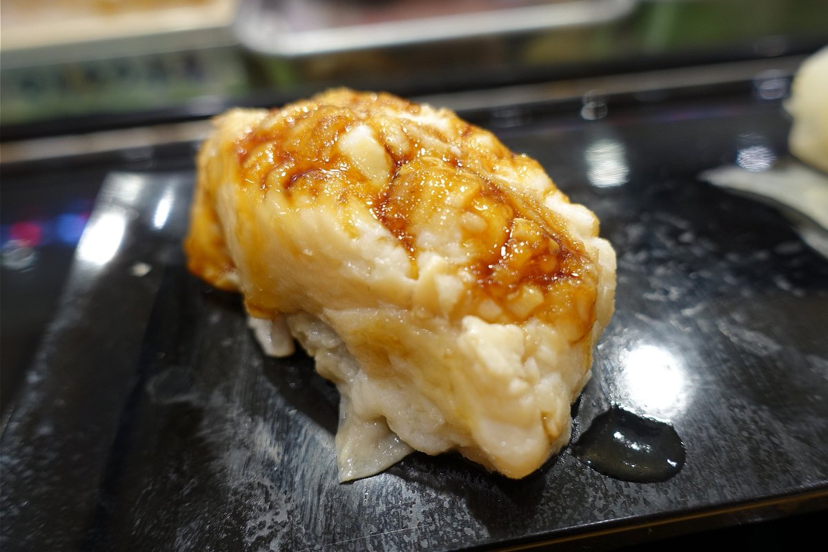 豊洲市場の寿司大さんでいただいた穴子落とし・穴子白焼き&amp;西京焼き・穴子棒寿司・煮穴子握り。
久し振りの穴子尽くし、しっかり楽しませていただきました😆
#寿司大　#豊洲市場　#鮨　#寿司