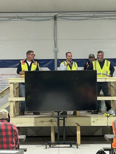 SummitInd's tweet photo. Summit Industrial was named Trade Partner of the Month at our project in Lebanon, IN. Our crews have been hard at work, safely executing 298,000 Manhours to Date. Work will continue throughout 2026. Thanks to all of our dedicated craft that make our Company a success. https://t.co/vpsXsGEISP