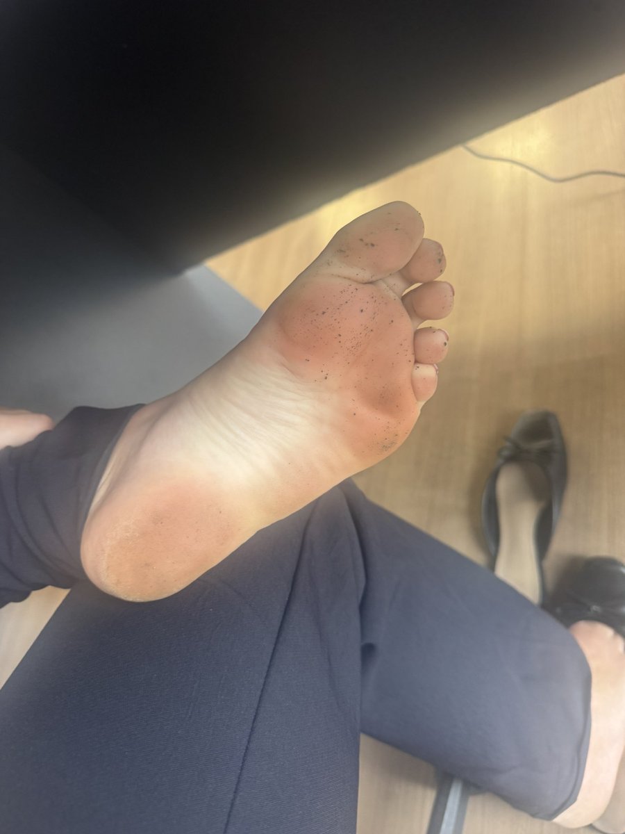 So dirty for you foot cucks.

FindomAus AusFindom Findom paypig humanatm footsub simp alphacouple cuck domme brat walletdrain finsub whalesub princess