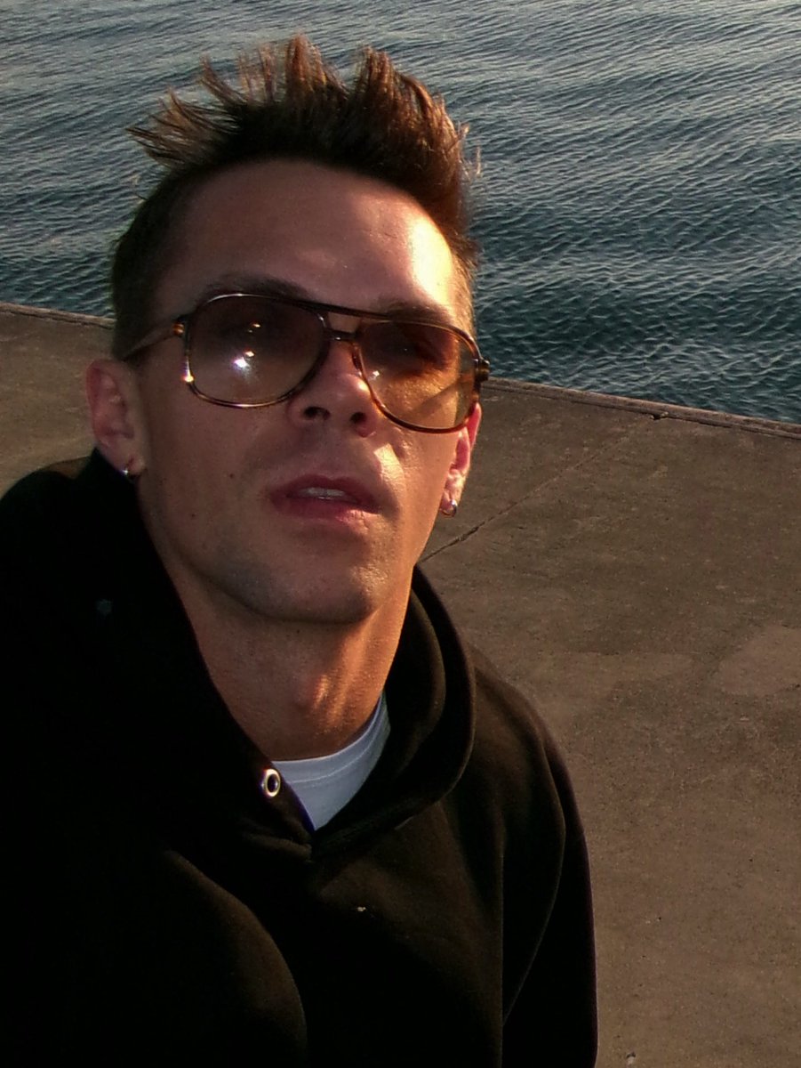 eye candy elliott (@eyecandyelliott) on Twitter photo 