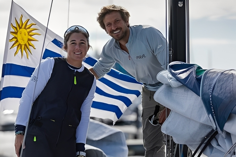 En un lapso de pocos días pasó esto:⁣
🥉Julia Paternain, bronce en maratón femenina del Mundial de Atletismo⁣
🥇 Felipe Kluver, oro en single scull peso ligero del Mundial de Remo⁣
🥉Dominique Knüppel y Federico Waksman, bronce en el Mundial de Regata Oceánica⁣
🇺🇾⁣