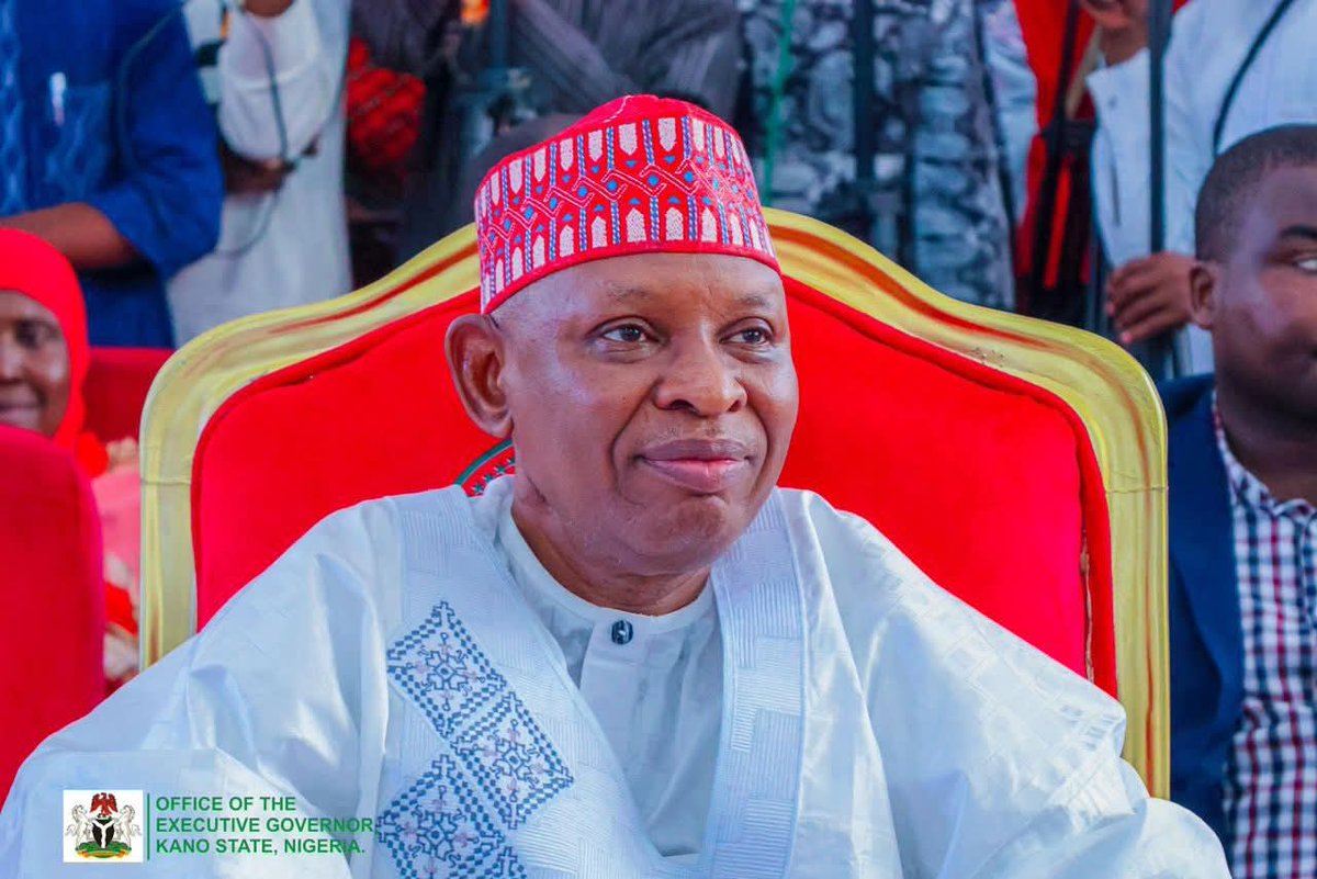 Com66Ka's tweet photo. Gwarzon gwamnonin Africa 🌍
HE @Kyusufabba ya gwangwaje
Mata da matasa na kungiyoyin Kano musamman yan Kwankwasiyya da zunzurutun kudi 
#150'000 Muna adduar Allah ya maimaita Maka wannan kujera zuwa 2031 

4+4 @Kyusufabba go again
@KabiruAlidankabido https://t.co/QG27sXWW9D