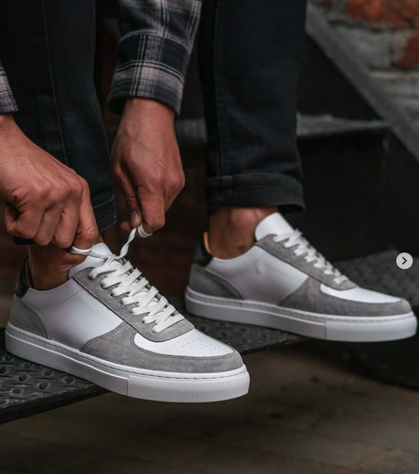 ThursdayBootCo's tweet image. A Granite Good Morning 👟
#ThursdayBoots #ThursdaySneakers
#Granite
#FallEssentials