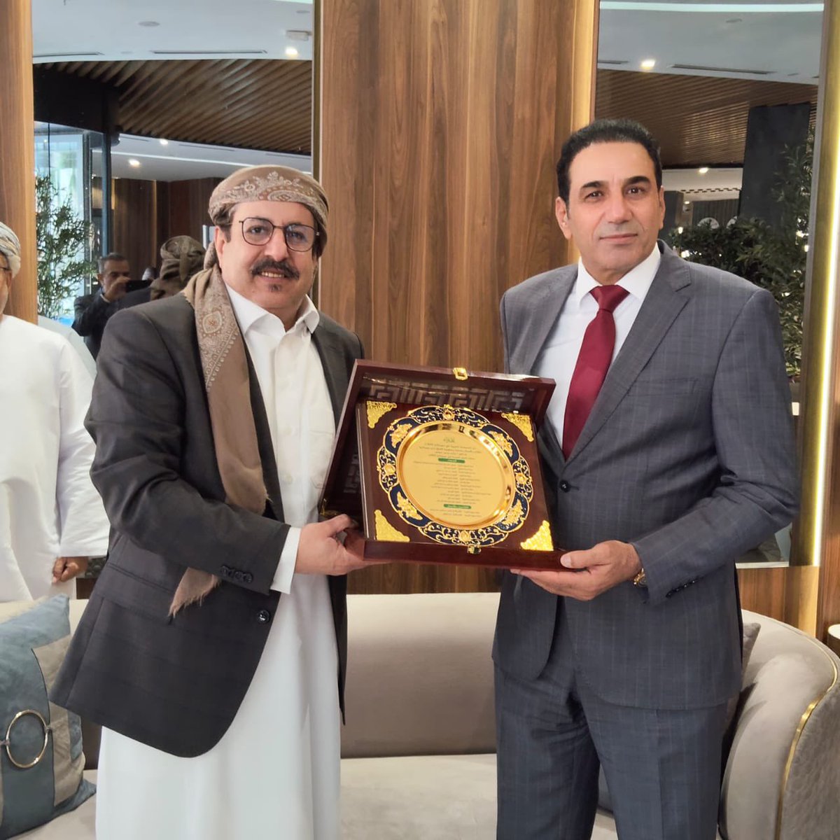 DrZahim's tweet photo. تشرفت بتكريمي من قبل عميد السلك الدبلوماسي العربي والسادة السفراء العرب في موريتانيا بدرع مزين باسماء السادة السفراء، ليبقى ذكرى خالدة ورمز للاخوة العربية، وذلك لقرب انتهاء مهام عملي في هذا البلد، شكرا لكم اصحاب السعادة الاكارم. https://t.co/Uifg6cadNJ