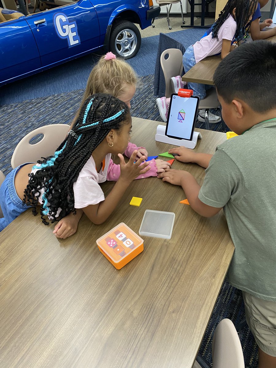 Nicole Goco (@msgoco_ge) on Twitter photo My blue jays had a fun library day learning all about Osmo from our new CTD! <a href="/Golbowtweets/">Golbowtweets</a> <a href="/LibraryGE/">F. Fernandez</a> My blue jays had a fun library day learning all about Osmo from our new CTD! <a href="/Golbowtweets/">Golbowtweets</a> <a href="/LibraryGE/">F. Fernandez</a>
