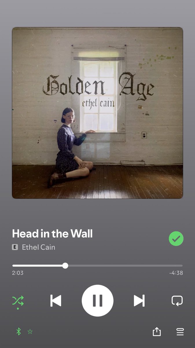 Blu (@bluclueless) on Twitter photo 