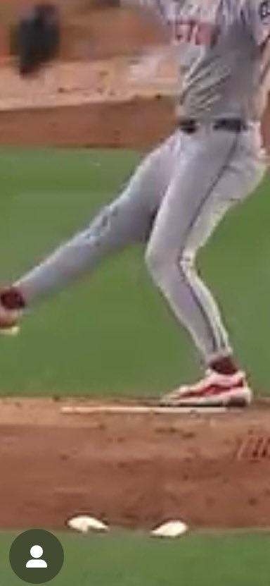 BrianLorenzPGA's tweet photo. Is tight rolling your baseball pants and thing like tight rolling our jeans were back in the day? https://t.co/9jc0A9c9Yb