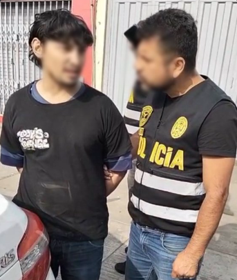 🇦🇷LA POLICÍA FEDERAL DETUVO AL AUTOR DEL #TripleCrimen 

✅El prófugo Matías Agustin Ozorio fue detenido en la ciudad de Lima, TRABAJO de la PFA e INTERPOL
