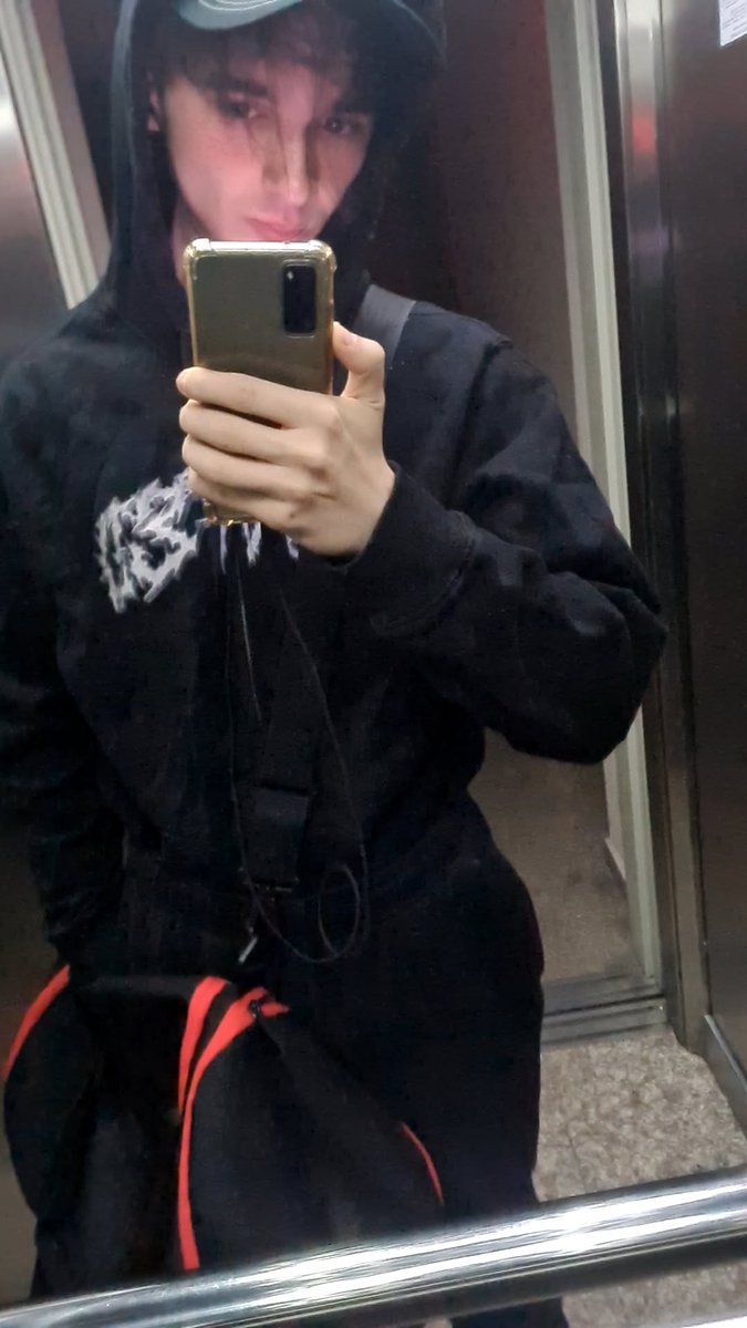 yung ivo tweet media