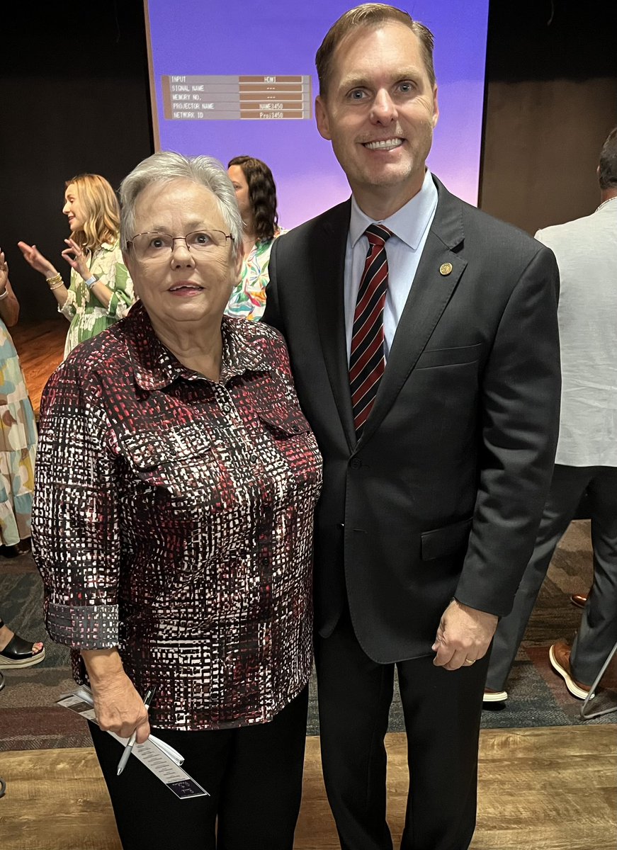 RepMichaelGuest's tweet image. I want to thank Linda Horton for her 30 years of reporting with the Rankin County News, and celebrate her retirement today. Thank you, Linda, for your tireless service to the community.