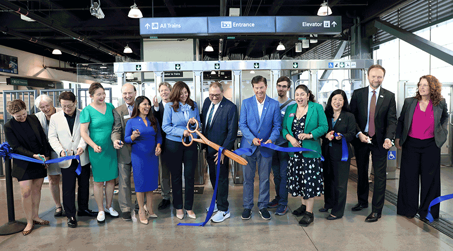 rail_pro_mag's tweet image. BART installs 715 new fare gates ahead of schedule dlvr.it/TNNpCd #BART #RailNews #TransitUpdates