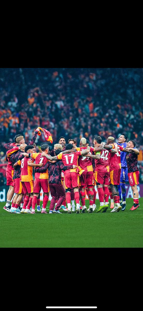 Ya kısa boylu gözlüklü bir orospu çocuğu vardı hiç sesi çıkmıyor züriyetini cibiliyetini siktiğimin cücesinin nerde o piç. Elinize sağlık hocam, ayağınıza yarağınıza sağlık çocuklar #GSvLIV <a href="/GalatasaraySK/">Galatasaray SK</a>