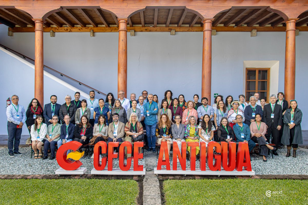 CFCEAntigua's tweet photo. 📌Del 30 de septiembre al 2 de octubre el #CFCEAntigua acoge el “II encuentro memoria, construcción de paz y resolución de conflictos” que busca fomentar la participación y el intercambio horizontal entre los diversos actores como instituciones, sociedad civil y academia.

🎯 El objetivo de la actividad es profundizar el intercambio de experiencias, el diálogo y la reflexión conjunta, así como construir herramientas prácticas que traduzcan los aprendizajes del I Encuentro en acciones concretas y sostenibles.

✅Participan 5️⃣0️⃣ personas de los países de: 🇦🇷🇧🇷🇨🇱🇨🇴🇸🇻🇪🇸🇬🇹🇲🇽🇵🇾🇵🇪🇺🇾

🗺️ Este encuentro es una iniciativa del programa Democracia de la @AECID_es 

@EmbajadaEspGTA  @Aecid_Guatemala  @CCEGUATEMALA