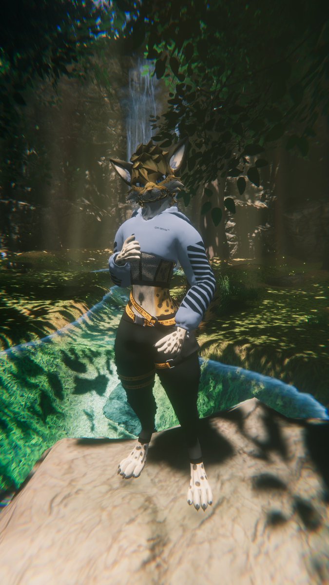 Hey there cutie, wanna relax here with me?🧡