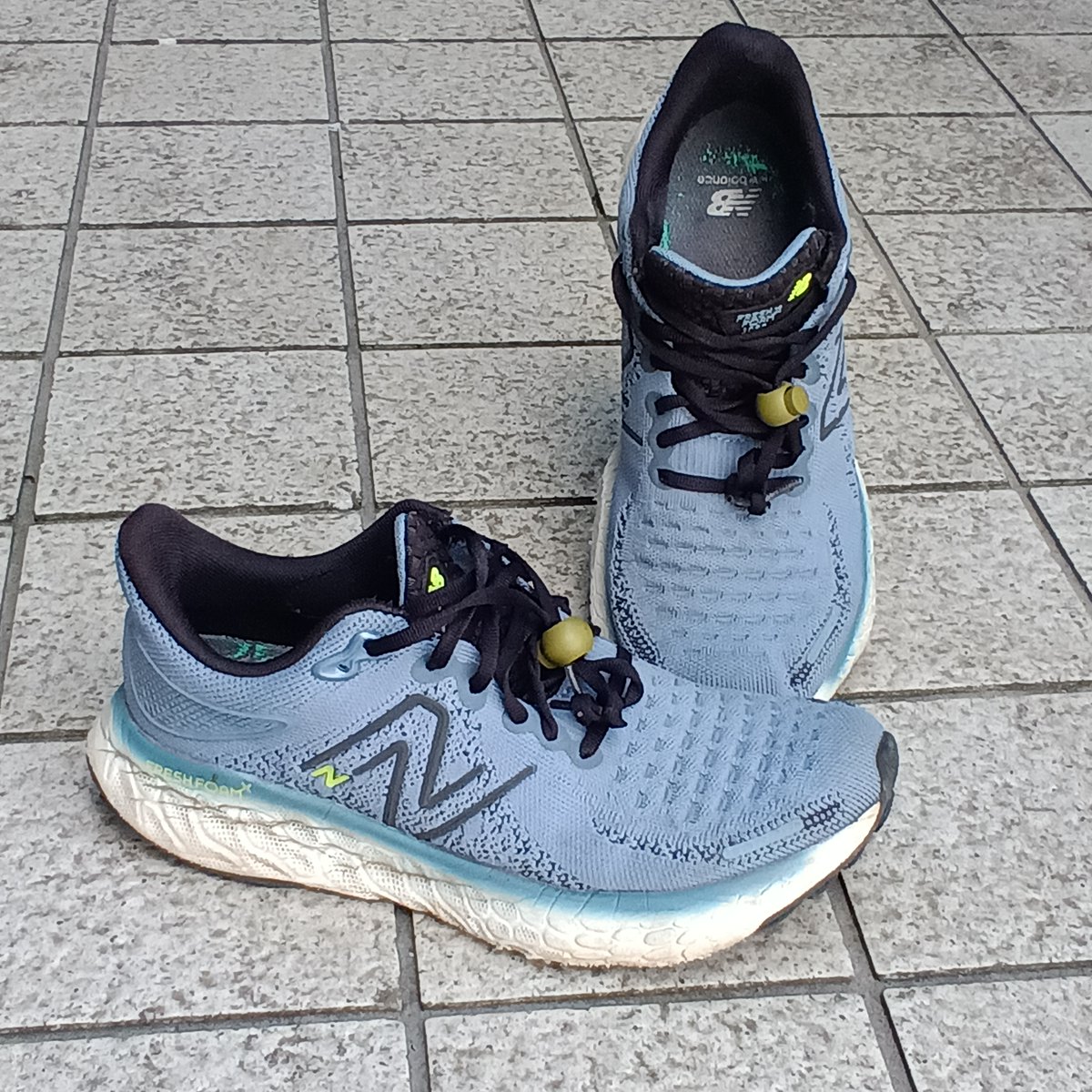 turquoise3776's tweet photo. #暦ゆうみ カラー? #NewBlance #FreshFoam V12
このシューズが好きで同色で同じモデルをこれまで2足履いてる✌
今年も毎月合計100kmを継続できている。
3年前に最初のを買って、これまで2足トータルで1000kmは超えた。 https://t.co/7HdmGhXUHv