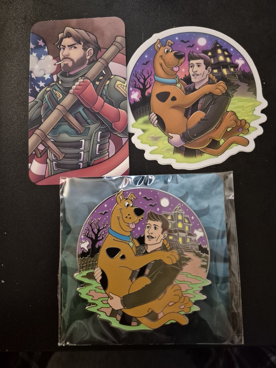 FuryOfTheAngels's tweet photo. The Dean and Scooby pin arrived!
#Supernatural #DeanDraws https://t.co/AqnY1VhvGG
