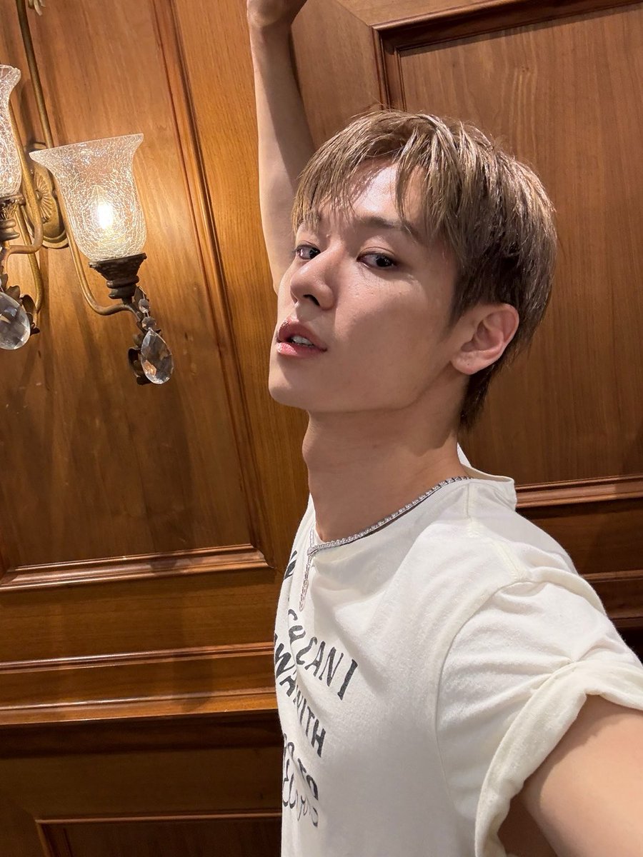 nocontextjuyeon's tweet photo. https://t.co/A4iZsX3Kn0