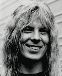 Gatesywriter's tweet photo. We went to see #SpinalTap 2: The End Continues. I won’t give away too much in case you are also drawn to a near-empty theatre to support Tap. But a word of support for David’s 3/4 bridge in the new song they are working on. Both Nigel and Paul aren’t seeing the big picture. https://t.co/TMHRol2s3e