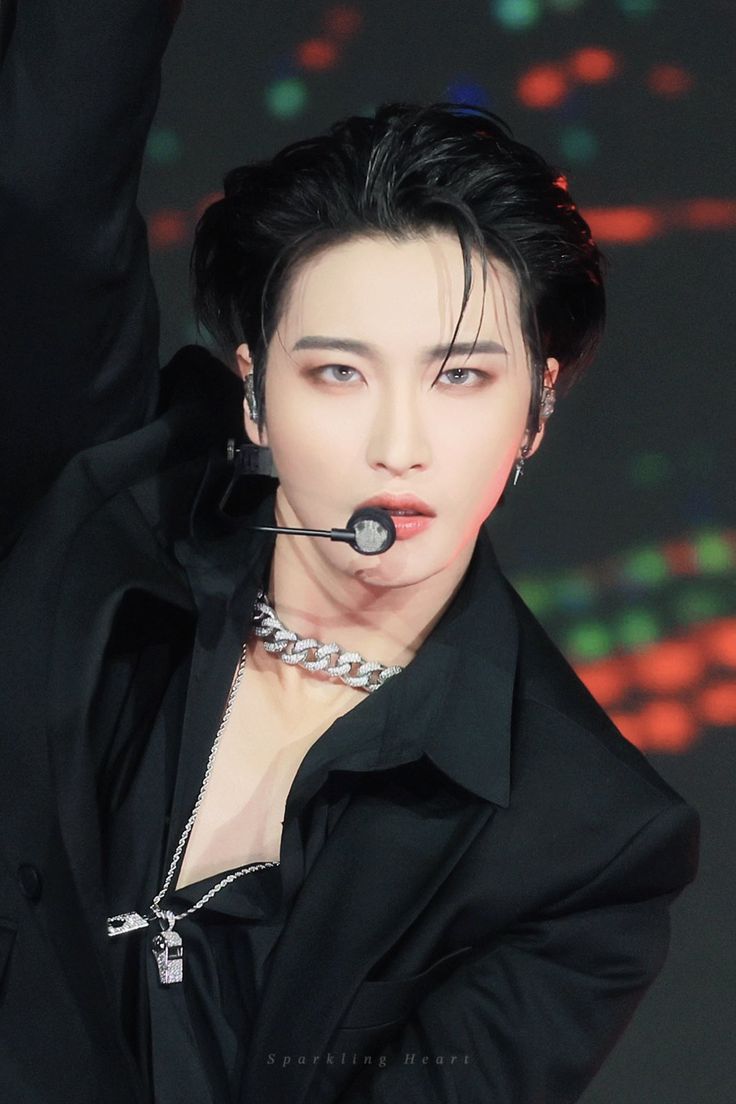 hrlyhwa's tweet photo. #SEONGHWA #ATEEZ @ATEEZofficial https://t.co/xsVOXiPXXz