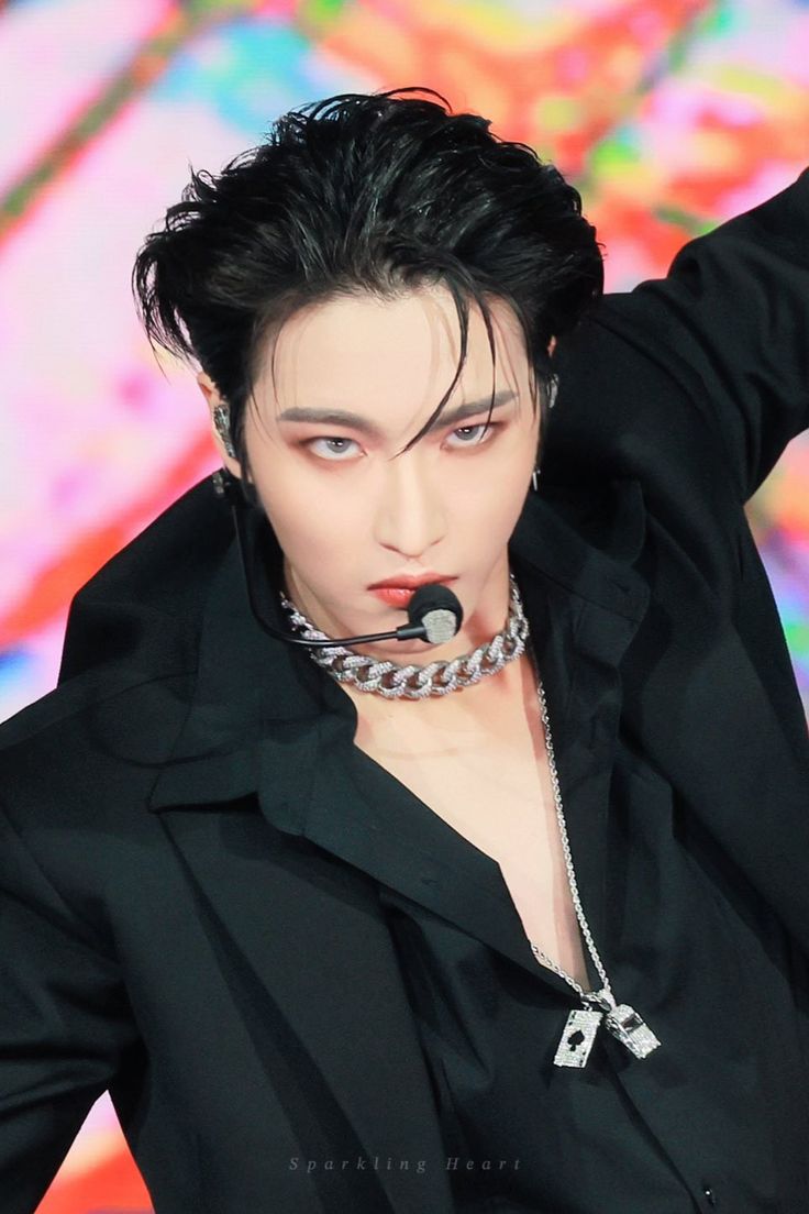 hrlyhwa's tweet photo. #SEONGHWA #ATEEZ @ATEEZofficial https://t.co/xsVOXiPXXz