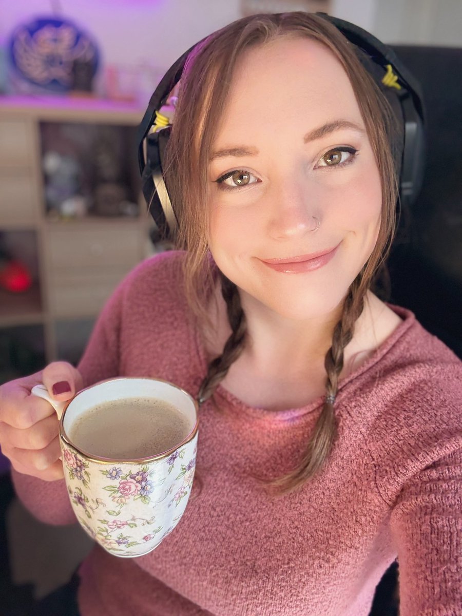 Live a bit early cuz today’s the last stream for bulk sub gift bonuses! (And I slept like crap 🙃)

Kickstarting October with a cute new horror - Gloomy Eyes

💜 Twitch / MopGarden

#gloomyeyes #gifted
